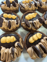 Load image into Gallery viewer, CARAMEL CHOCOLATE TART