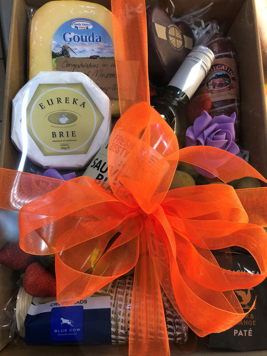 ULTIMATE CHEESE HAMPER DELISSIMO