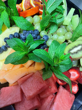 Load image into Gallery viewer, SEASONAL FRUIT PLATTER
