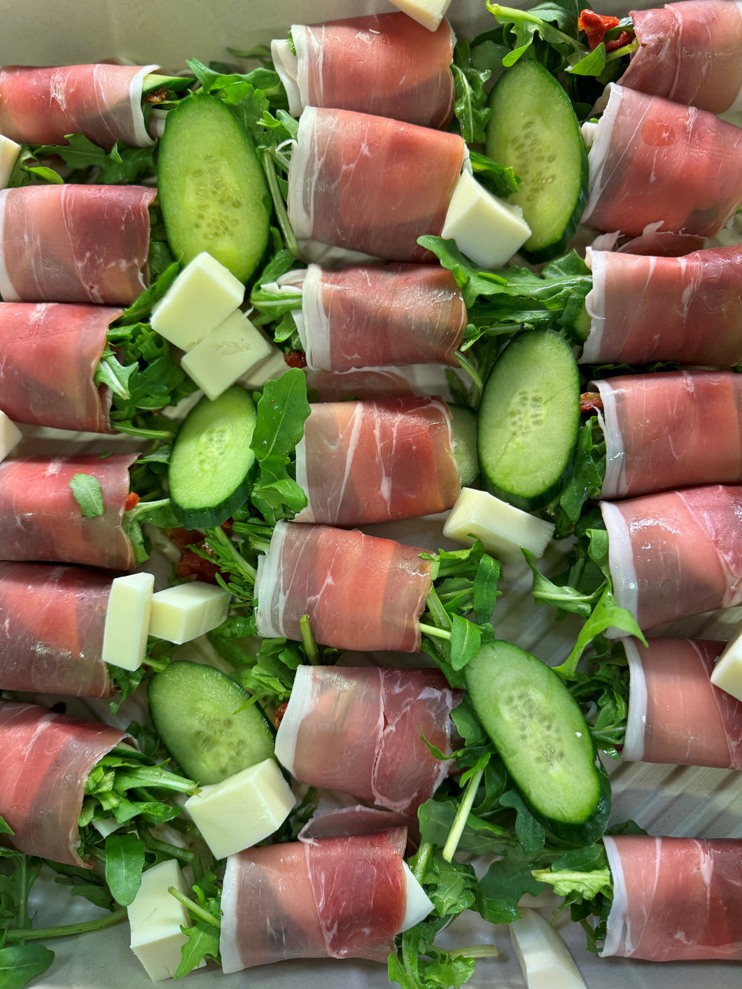 PROSCIUTTO PROVOLONE WRAPS