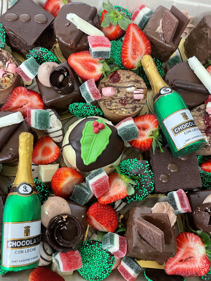 SANTA'S DESSERT PLATTER