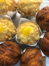 Load image into Gallery viewer, ASSORTED MUFFIN PLATTER
