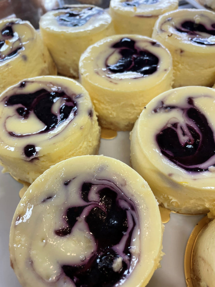 BLUEBERRY BAKED CHEESEKCAKE