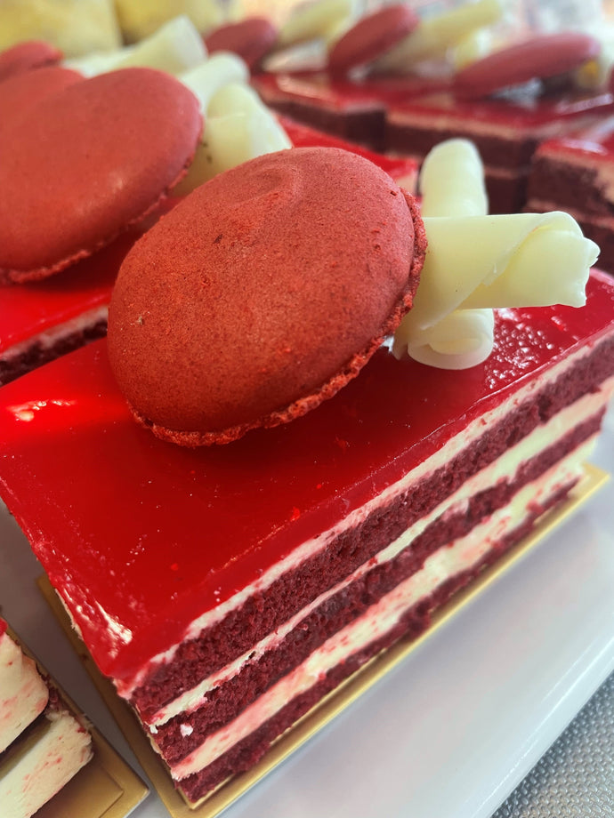 RED VELVET SLICE