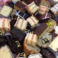 Load image into Gallery viewer, SWEET SLICES &amp; MUFFINS PLATTER
