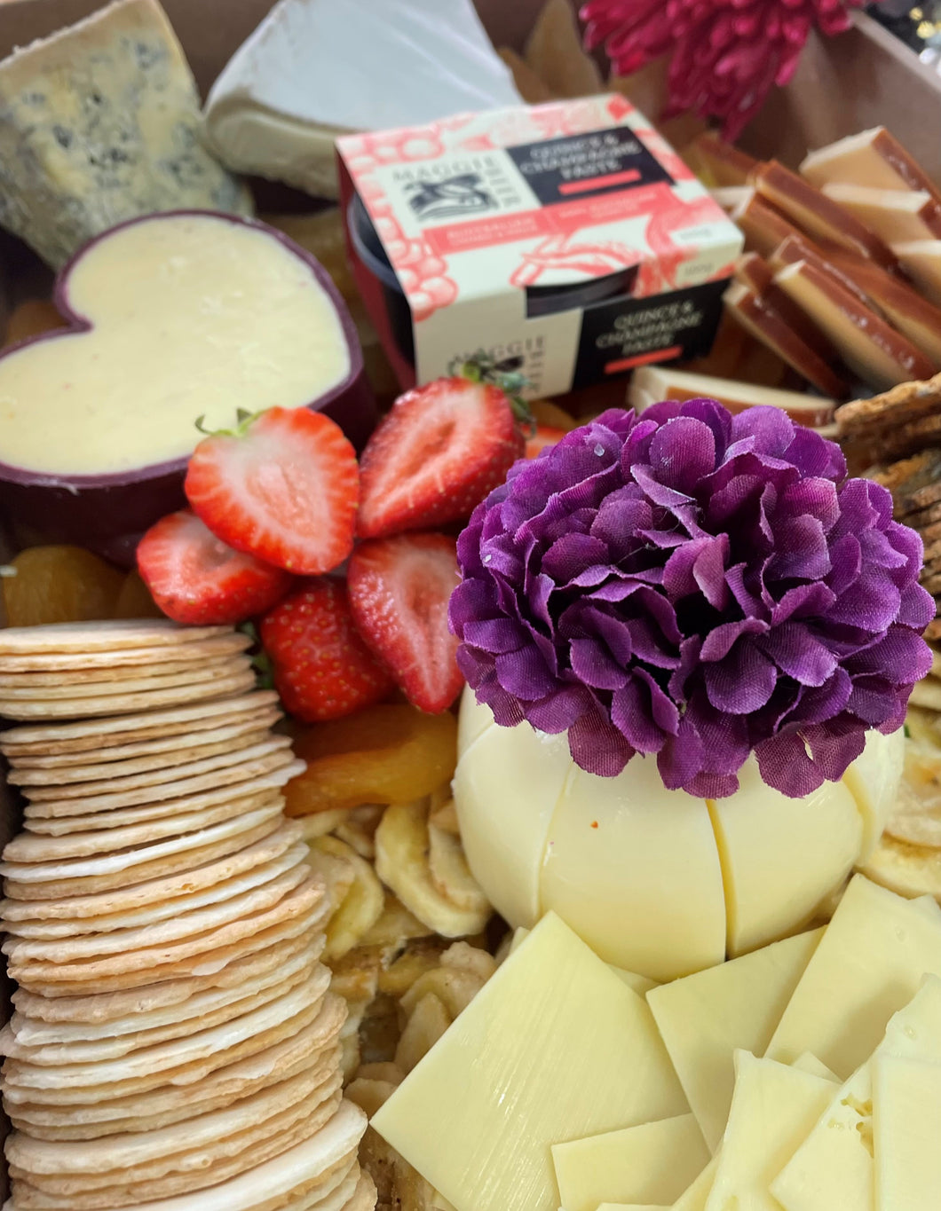 MOTHER'S DAY SMALL CHEESE BOX SPECIAL