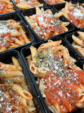 Load image into Gallery viewer, DELISSIMO PENNE PASTA BOLOGNESE
