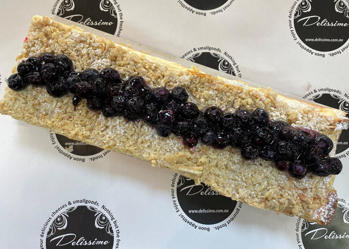 BLUBERRY BAKED RICOTTA CRUMBLE SLAB