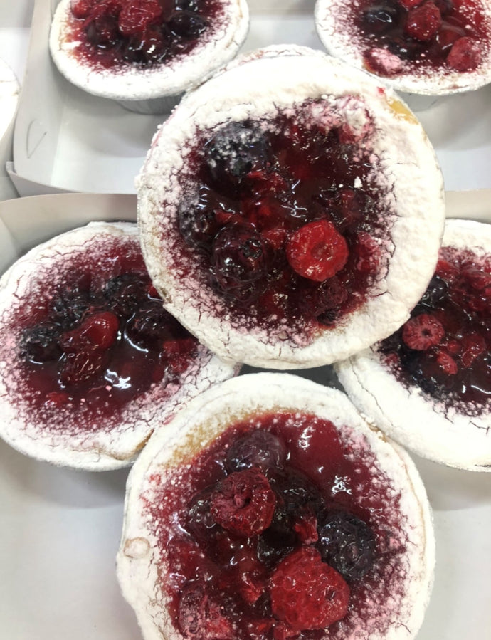 FESTIVE BERRY BAKED TARTS GIFT PACK