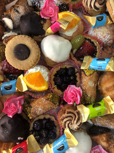 DOLCE MIXED DESSERT PLATTER