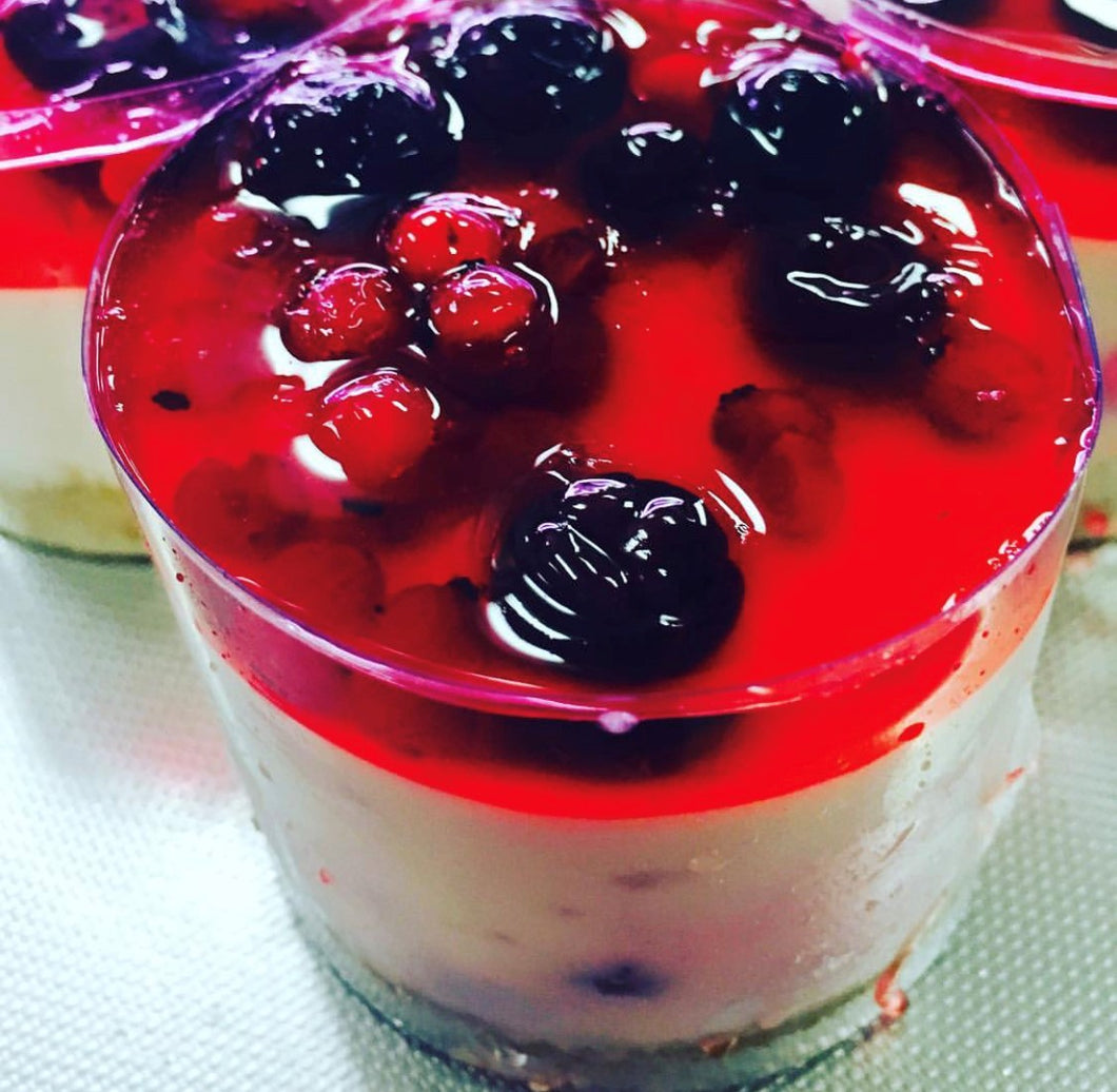 BERRY GLAZE CHEESECAKE